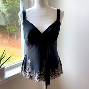Ann Taylor LOFT Black Scalloped Tank Top Size 6